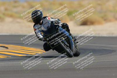 media/Oct-08-2022-SoCal Trackdays (Sat) [[1fc3beec89]]/Turn 16 (125pm)/